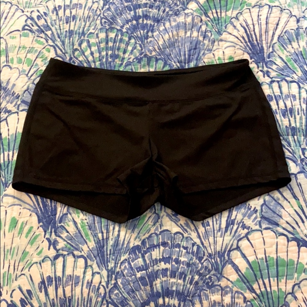 Black Old Navy workout athletic shorts